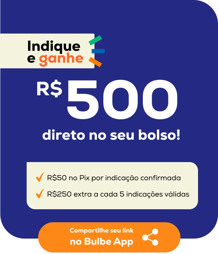 Família feliz economizando energia